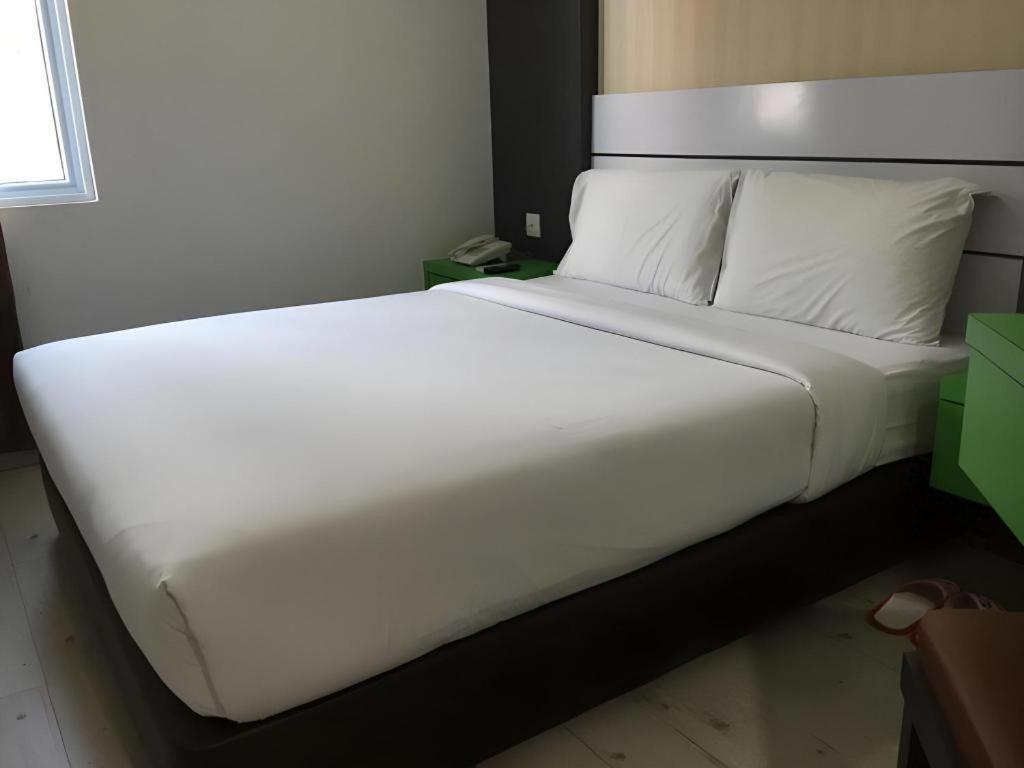 Redlink Hotel Нагоя Екстериор снимка