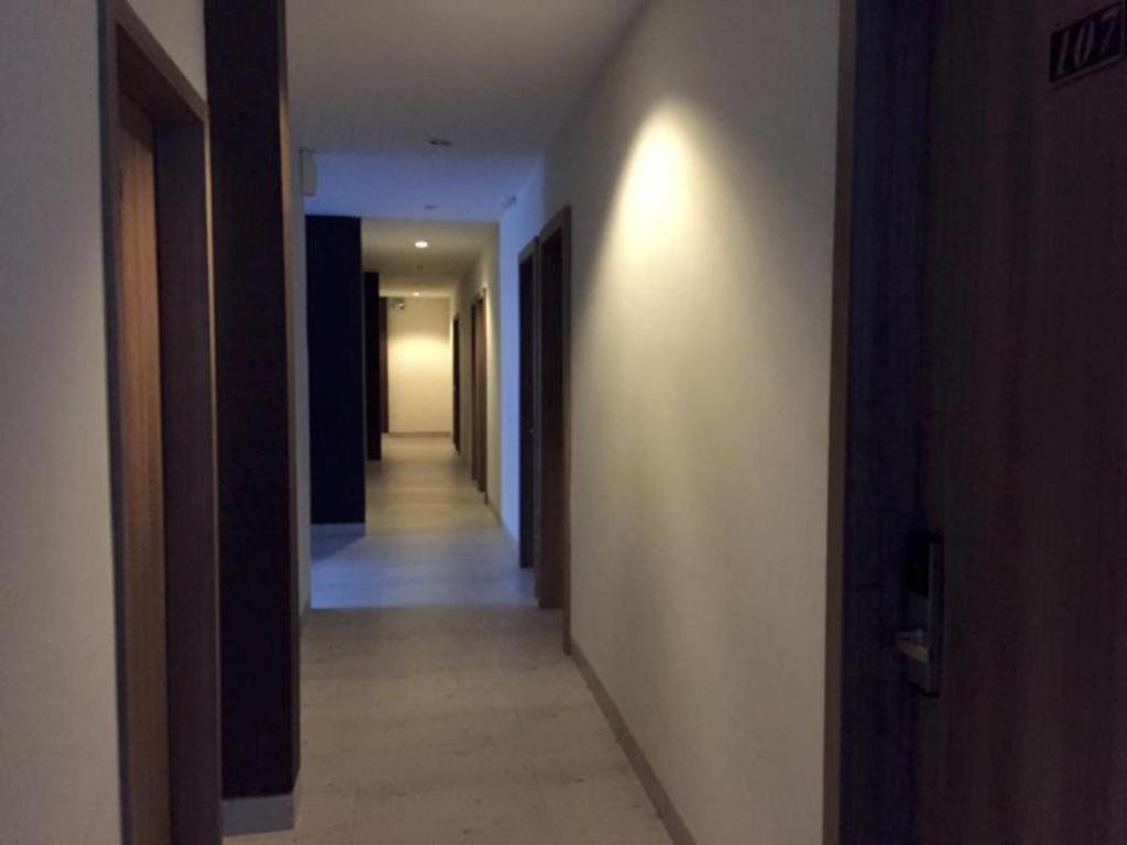 Redlink Hotel Нагоя Екстериор снимка