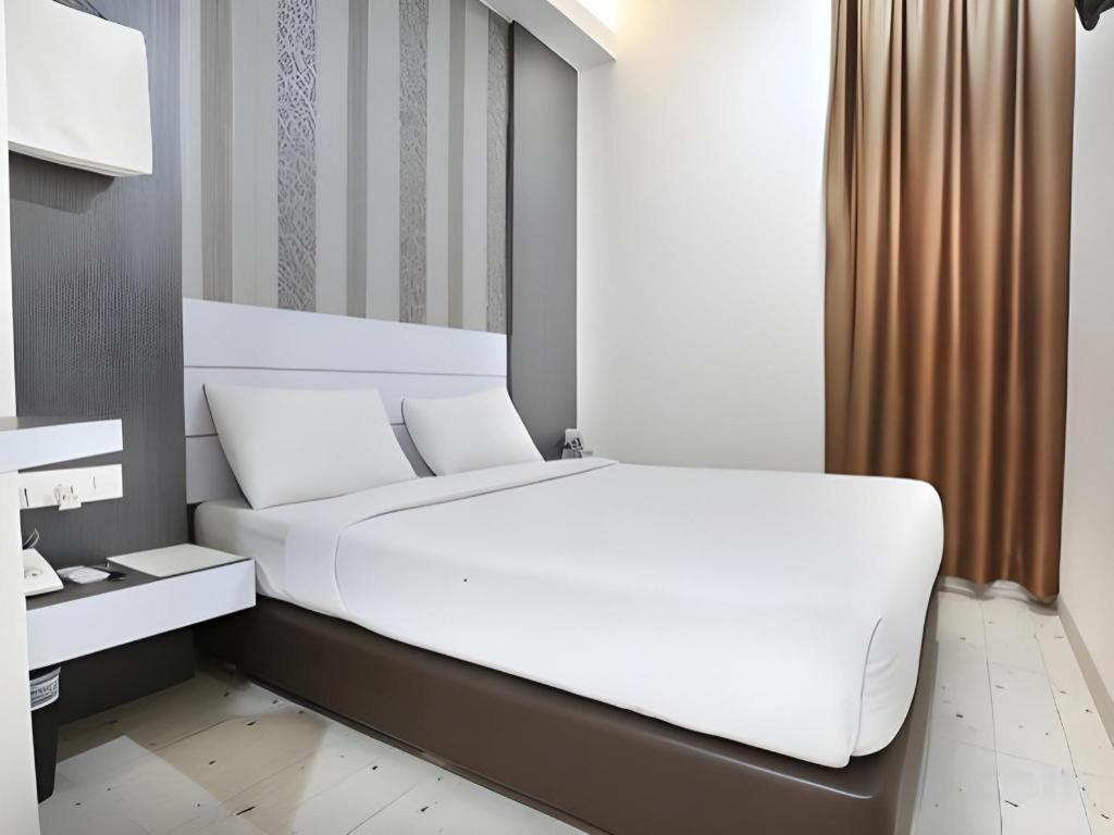 Redlink Hotel Нагоя Екстериор снимка