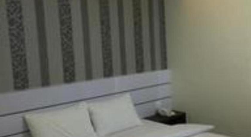 Redlink Hotel Нагоя Екстериор снимка